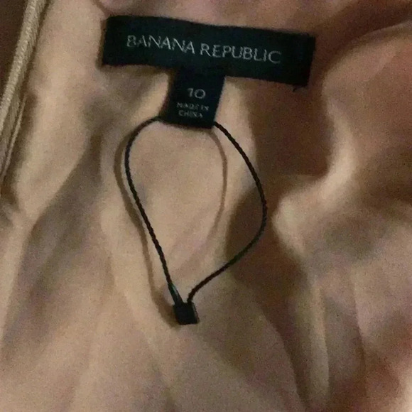 Banana Republic blush pleated dress 10 - Picture 4 of 11